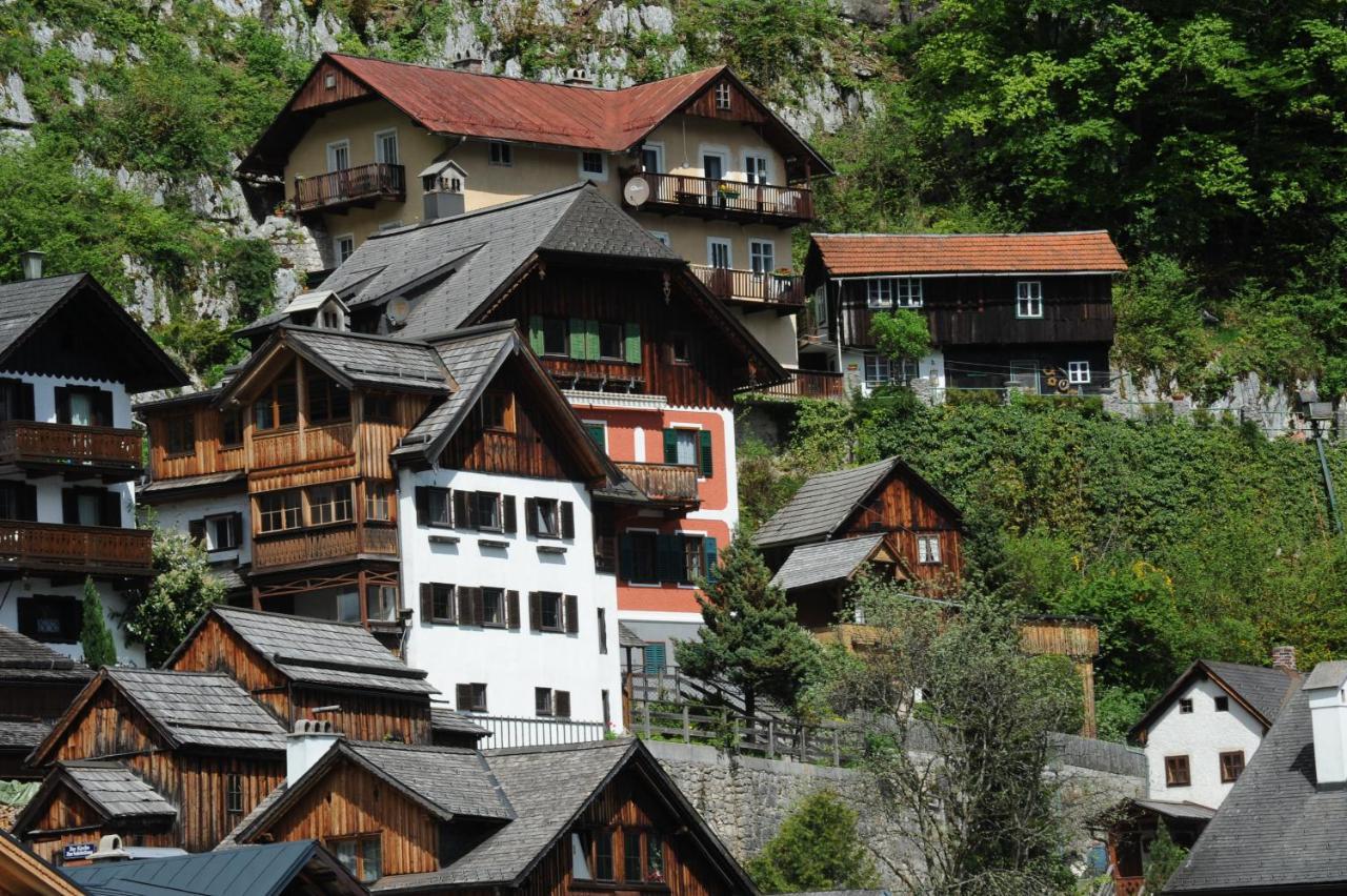 オーバートラウンHaus Alpenblickアパートメント エクステリア 写真